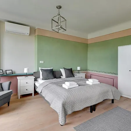 Historical Townhouse By Blue Mandarin Apartment Danzig