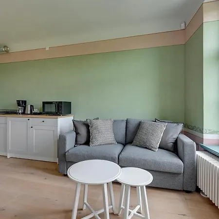 Historical Townhouse By Blue Mandarin דירה *