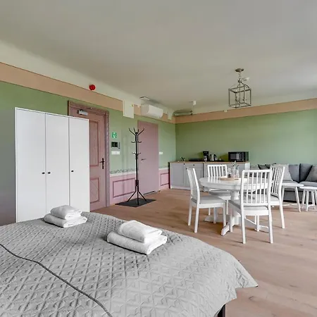 Historical Townhouse By Blue Mandarin Appartement *