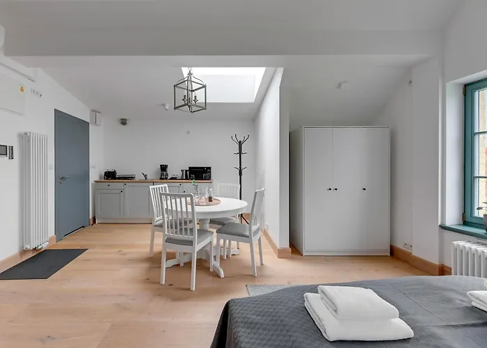 Historical Townhouse By Blue Mandarin