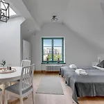 아파트 Historical Townhouse By Blue Mandarin *
